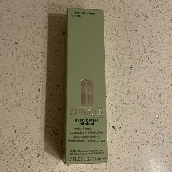 Clinique even better clinical radical dark spot corrector plus interrupter - Picture 6 of 10